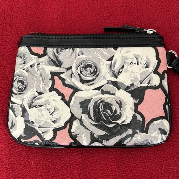 EUC Nine West Flowered wristlet purse pink black gray silver accent - Picture 3 of 5